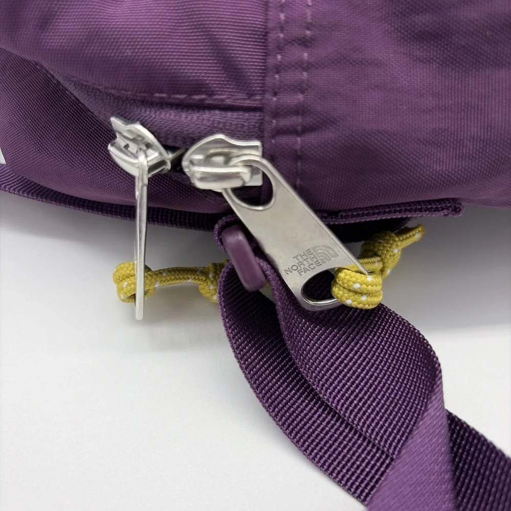 The North Face Berkeley Crossbody Bag - PFAS One Size, Sumac/Alpine Plum